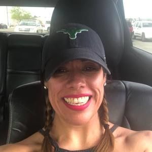 Meet your Posher, Alejandra